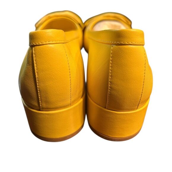 Authentic Christian Louboutin Yellow Leather Bow Embellished Pump(38.5) - Picture 6 of 8